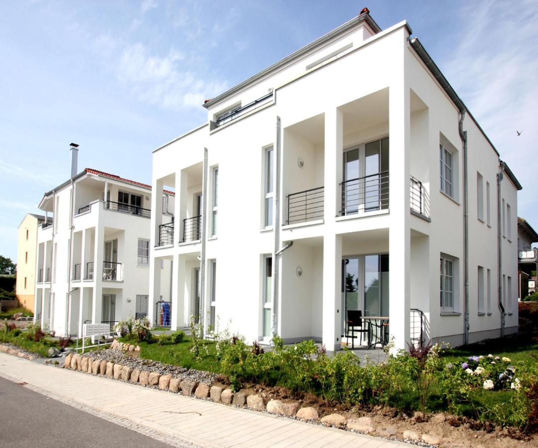 Terrasse, Gratis Nutzung Vom Ahoi Erlebnisbad Und Sauna In Sellin - Villa Antje Fewo 04 Goehren  Exterior photo